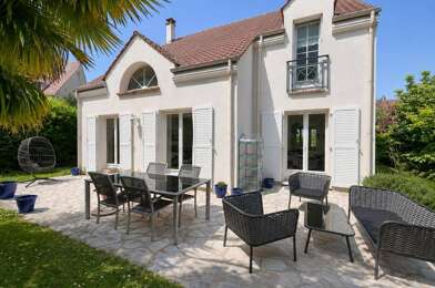 Maison 5 pièces 560300 €