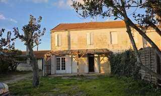 Immeuble   m² à vendre à Jonzac (17500)