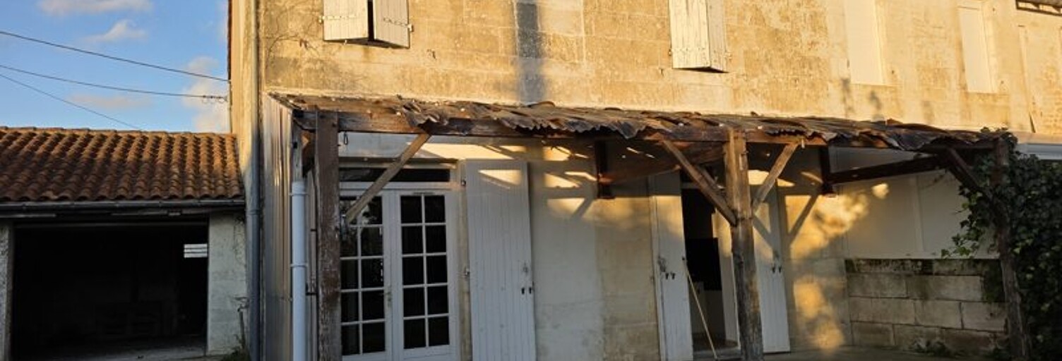 Immeuble   m² à vendre à Jonzac (17500)