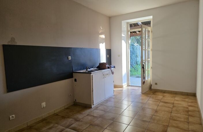 Vente immeuble   Jonzac (17500) — photo 4