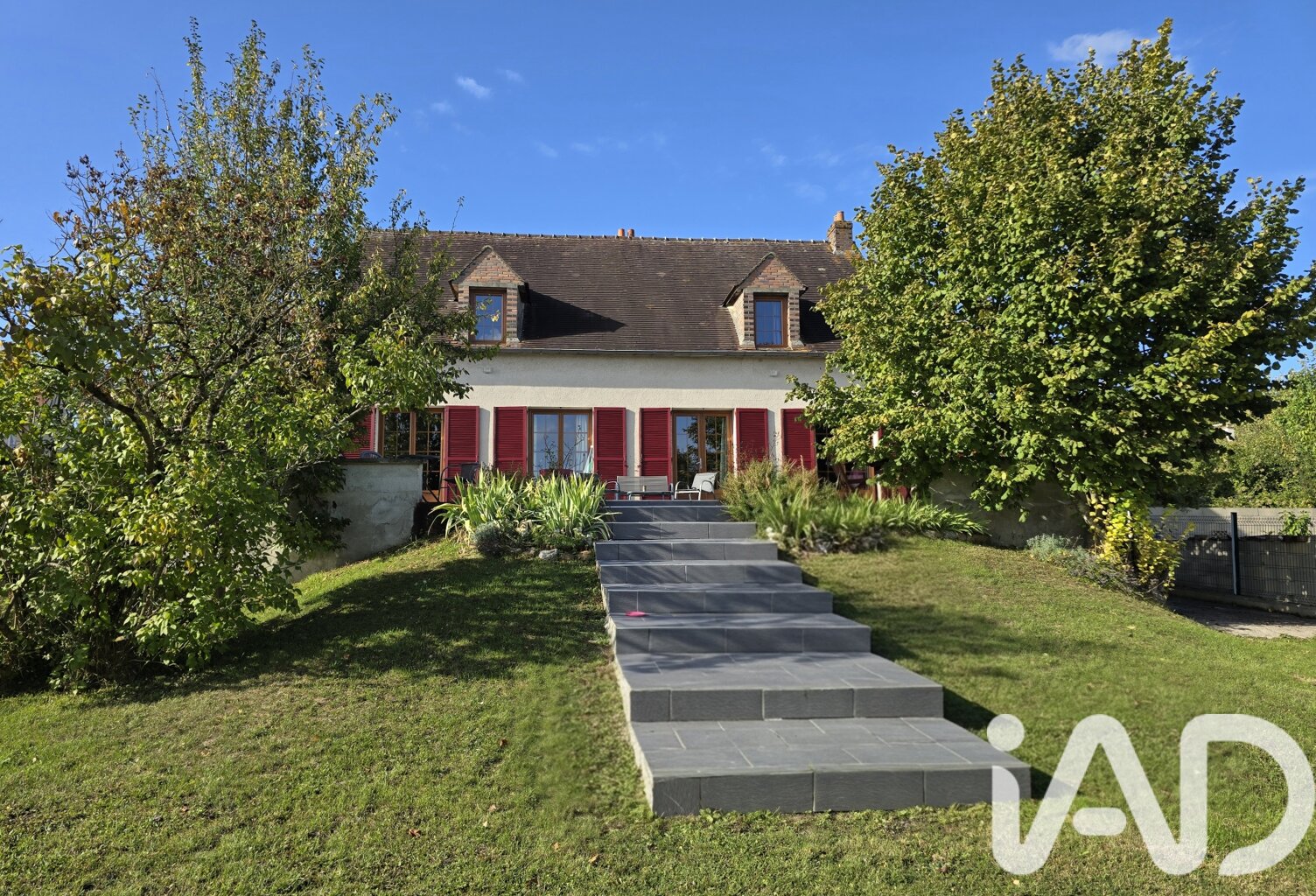 Vente Maison/villa 8 pièces — photo 1