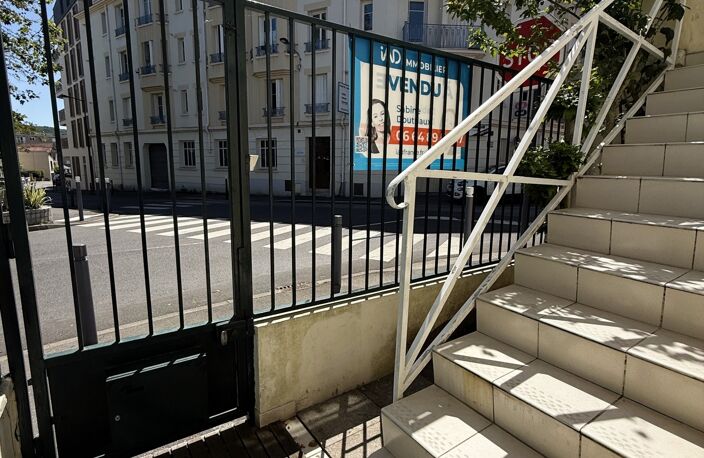 Vente Maison/villa 5 pièces — photo 2