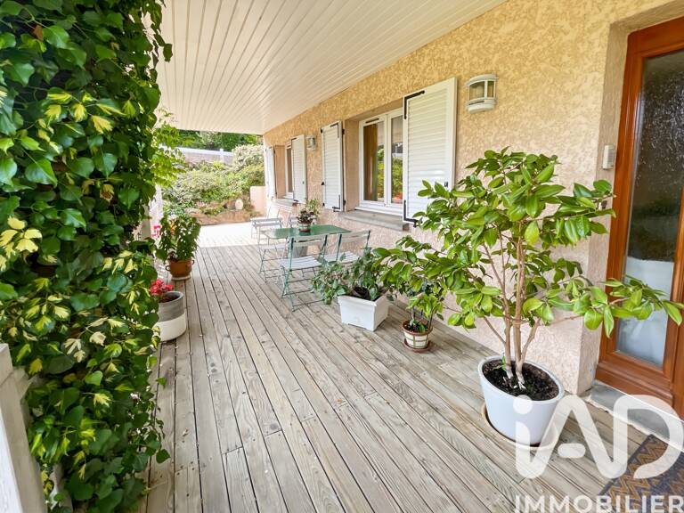 Vente Maison/villa 8 pièces — photo 1
