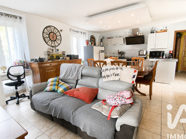 Vente Immeuble 210 m&sup2; — photo 1
