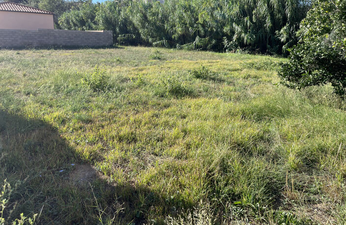 TERRAIN A BATIR 923m2 VIABILISE — photo 2