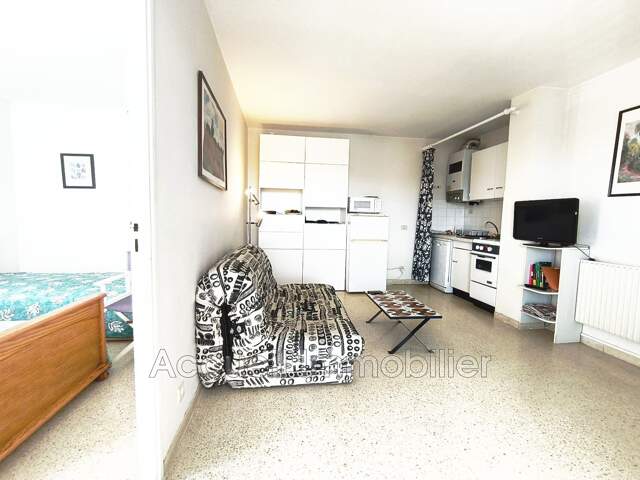 P3 avec parking privé, d''environ 47 m² avec loggia vitrée en — photo du bien