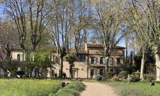 Maison 12 Pièces 735 m² à vendre à Arles (13280)