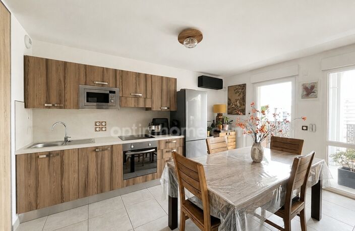 Appartement à vendre 3 pièces VAULX EN VELIN (69) — photo 2