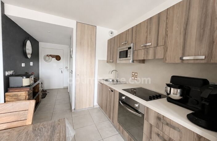 Appartement à vendre 3 pièces VAULX EN VELIN (69) — photo 3