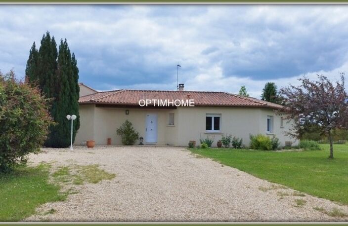 Maison contemporaine de plain-pied avec grand terrain arboré Proche de CHALAIS (16) — photo 4