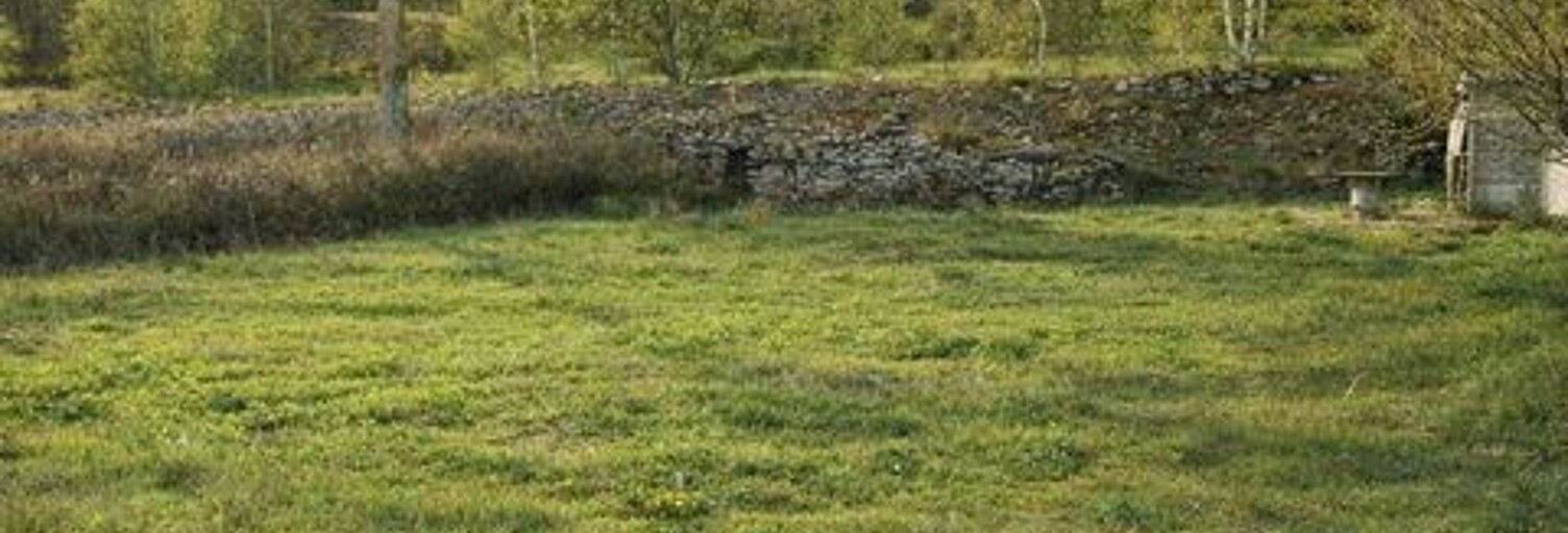 Terrain  902 m² à vendre à Le Pertuis (43200)