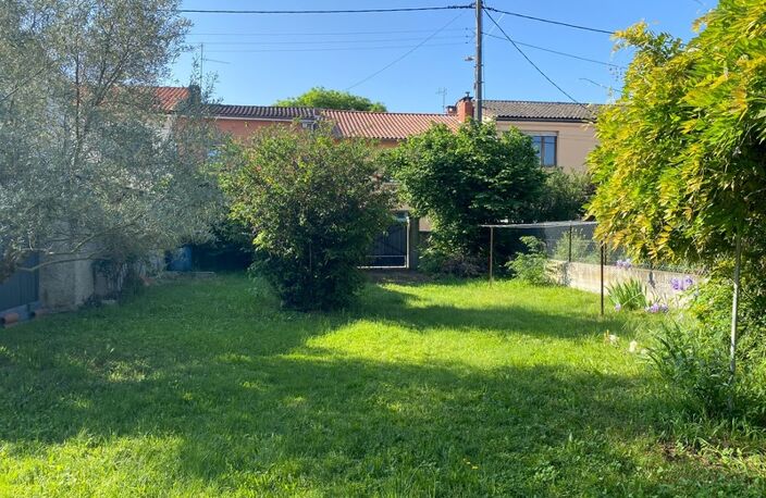 Terrain constructible de 248m², Barrière de Paris — photo 2