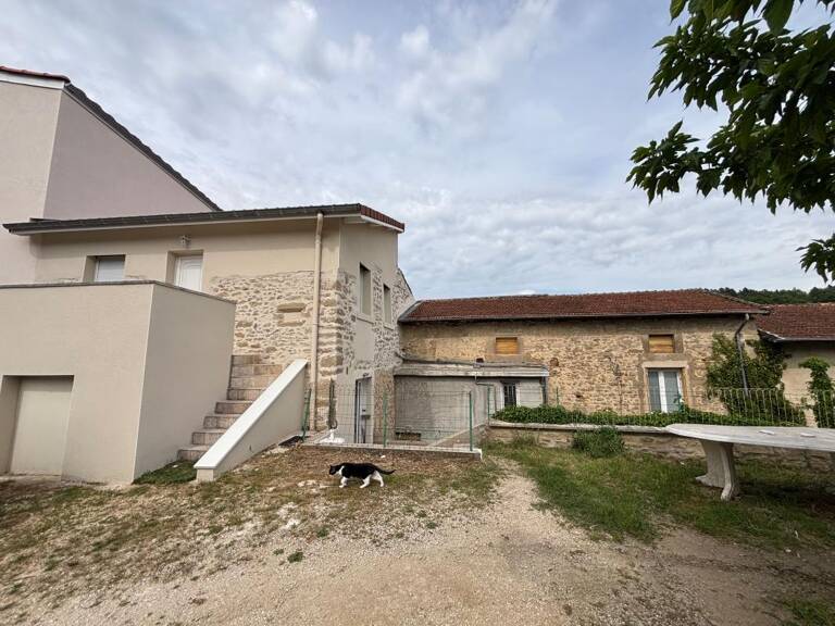Immeuble de rapport dans le village de Peyrins — photo 1