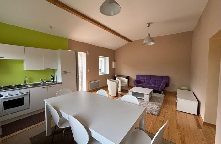 Immeuble de rapport dans le village de Peyrins — photo 3