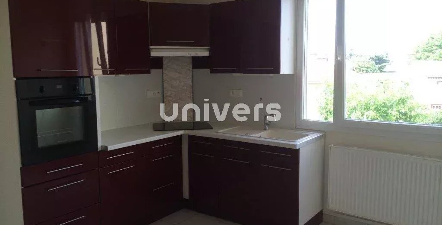 Appartement de type 1 de 29 m² au cœur de GUILHERAND-GRANGES — photo 1