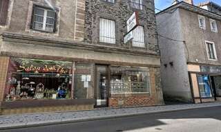 Immeuble  134 m² à vendre à Saint-Flour (15100)