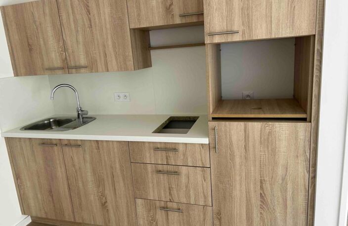 Lumineux T2 tout confort avec grand balcon – Résidence Seniors — photo 3