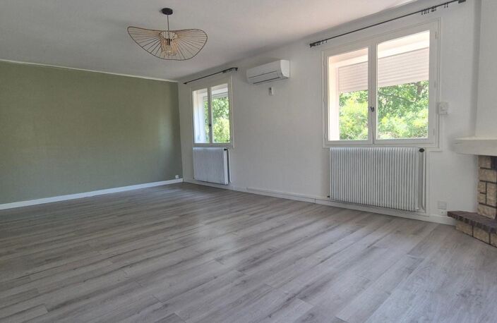 ROQUEVAIRE LASCOURS APPARTEMENT T3/4 DE 101 M² AVEC 500 M² DE JARDIN — photo 3