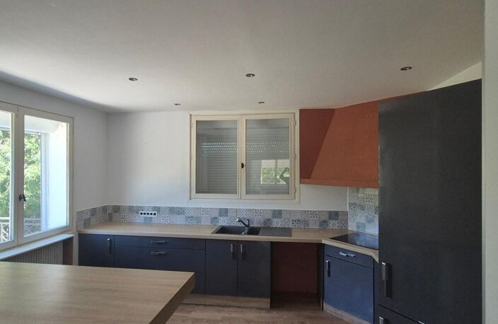 ROQUEVAIRE LASCOURS APPARTEMENT T3/4 DE 101 M² AVEC 500 M² DE JARDIN — photo 4