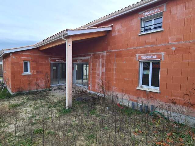 Maison à vendre sur CEZAC entre CAVIGNAC et PUGNAC — photo du bien