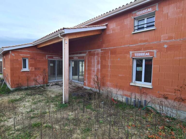 Maison à vendre sur CEZAC entre CAVIGNAC et PUGNAC — photo 1