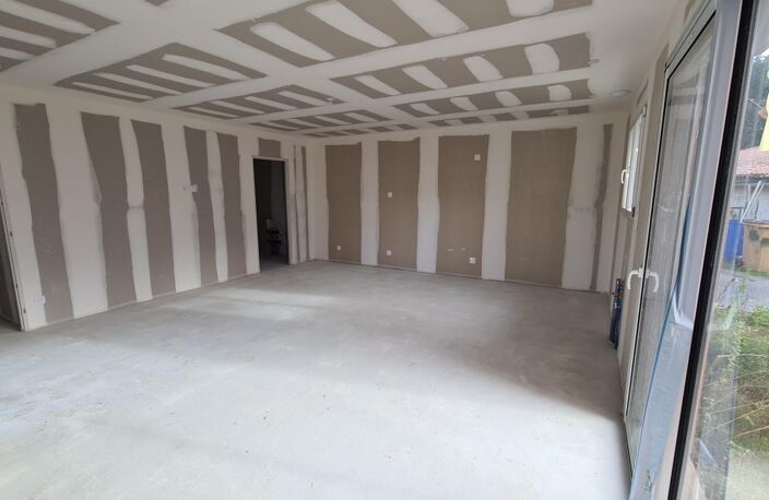Maison à vendre sur CEZAC entre CAVIGNAC et PUGNAC — photo 5