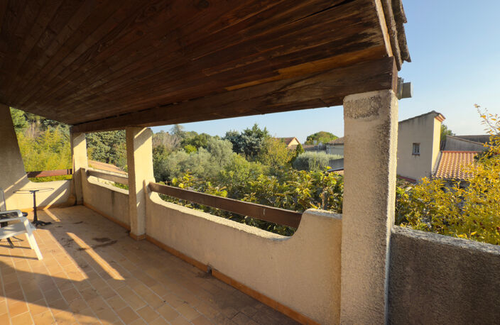 Maison à vendre 6 pièces - 5 chambres - Jardin - Piscine - Terrain 816m2 — photo 5
