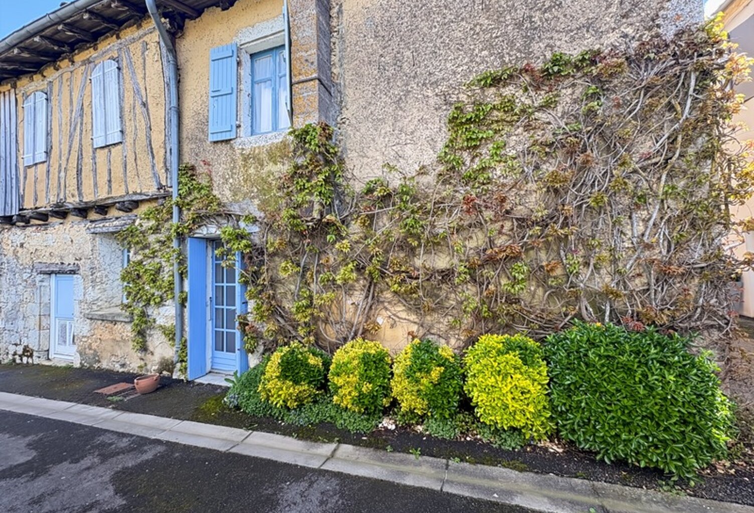 Maison à vendre 6 pièces GONDRIN (32) — photo 1