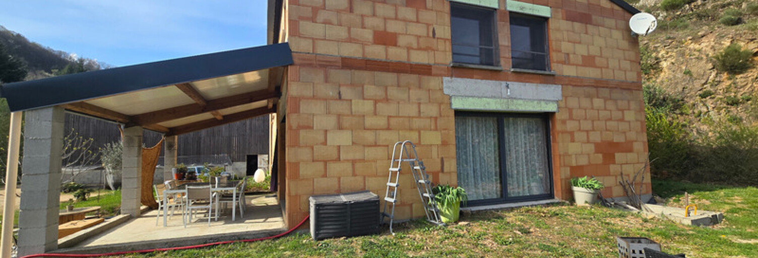 Maison 7 Pièces 244 m² à vendre à Issamoulenc (07190)