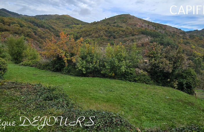 Ardèche, à 5 mn en voiture de St Pierreville au coeur du parc national des Monts d'Ardèche, spacieuse maison de 178m² avec une grande dépendance de 200m² sur 2 niveaux à aménager — photo 3