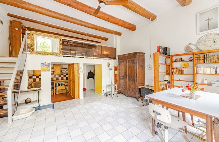 Marseille 1er – Place aux Huiles- Appartement de caractère de 111 m² au cœur du Vieux-Port — photo 5