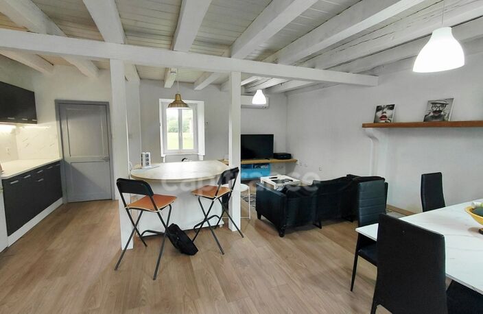 Maison en pierre 115m2 4 pièces ADRIERS (86) — photo 3