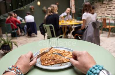 Finistère Nord – Crêperie clé en main avec logement à l'étage, clientèle en place et beau potentiel près du littoral — photo du bien