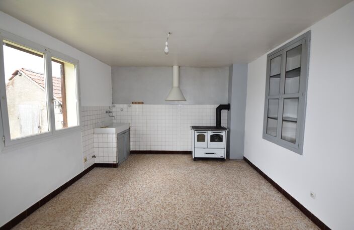 Maison à vendre 5 pièces ISSY L'EVEQUE (71) — photo 4
