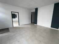 A LOUER - local d'activité de 110 m² à Joué Les Tours — photo 2