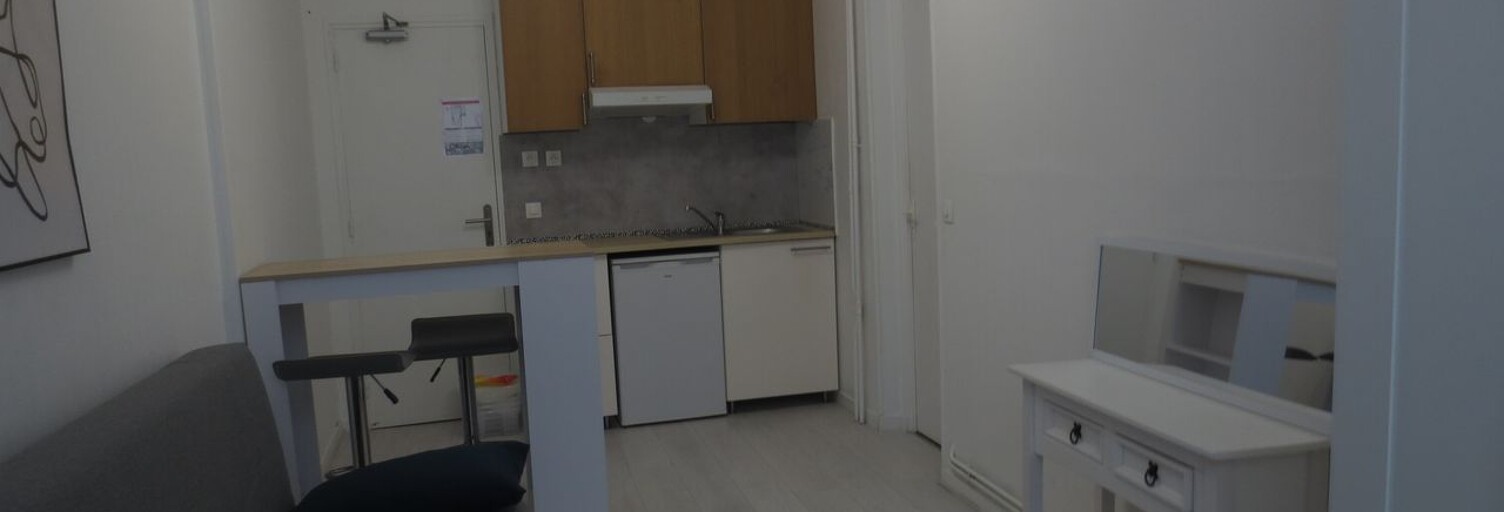 Appartement 1 Pièce 17 m² à louer à Paris 1 (75001)