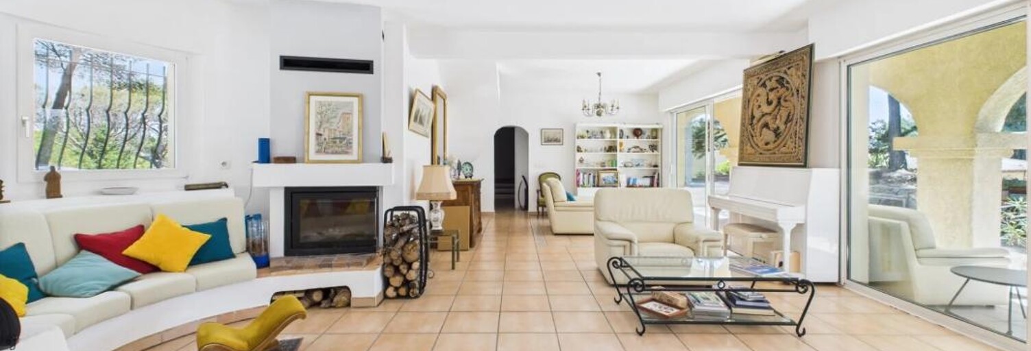 Maison 8 Pièces 256 m² à vendre à Ventabren (13122)