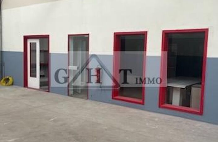 ENTREPOT 265 M² A LOUER BRIE COMTE ROBERT — photo 3
