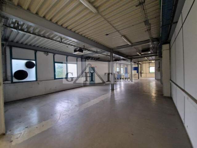 Ensemble immobilier 2200 m² à vendre à BAILLET EN FRANCE — photo du bien
