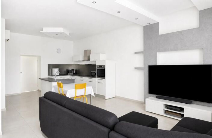 Ensemble immobilier loué à Wittenheim, 9 pièces — photo 3
