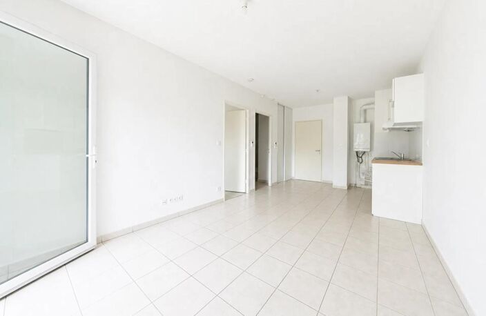 Appartement 2 pièces, copropriété PMR, avec terrasse et parking — photo 3