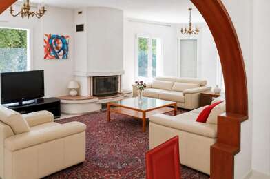 Maison 8 pièces 677000 €
