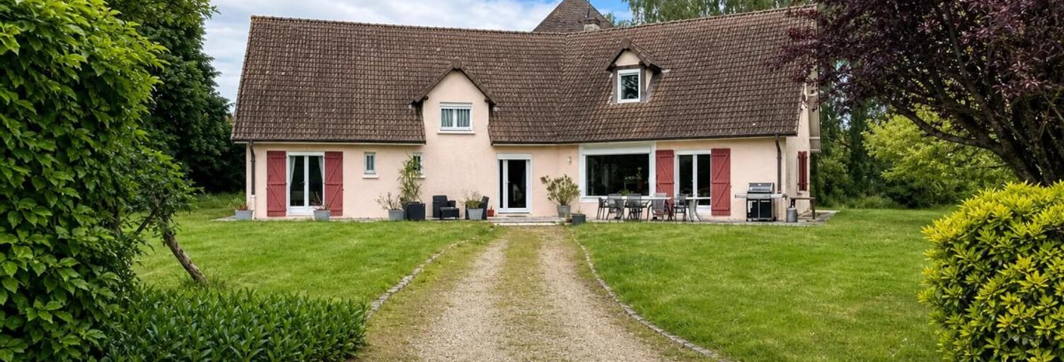 Maison 7 Pièces 255 m² à vendre à Fragnes-la-Loyère (71530)