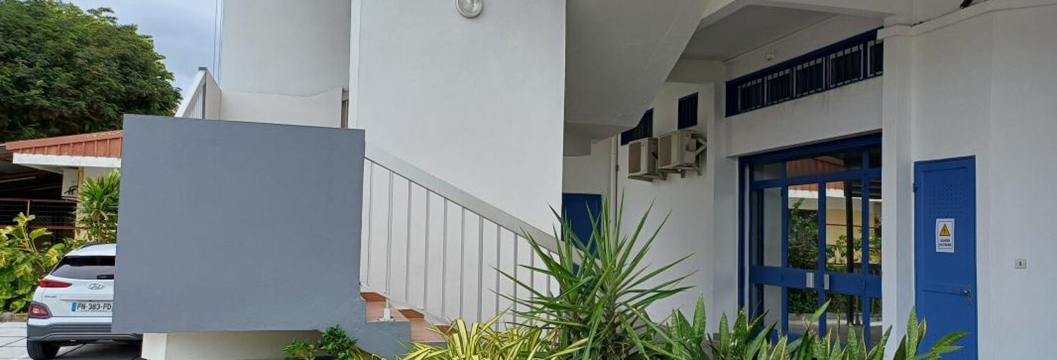 Bureau  92 m² à louer à Saint-Denis (97490)