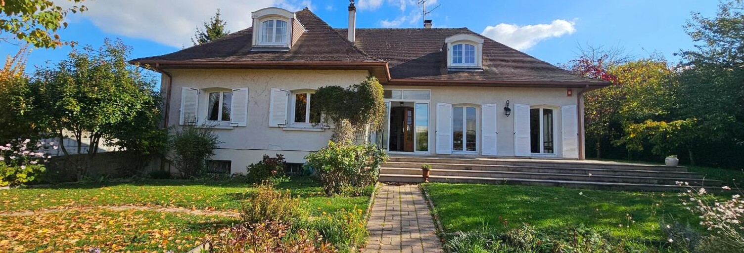 Maison 7 Pièces 192 m² à vendre à Châlons-en-Champagne (51000)