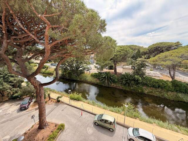 DUPLEX / PARKING / ASCENSEUR / PORT — photo du bien