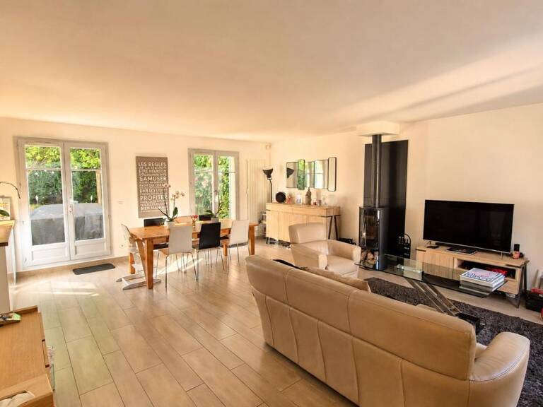 Maison À Vendre — photo 1