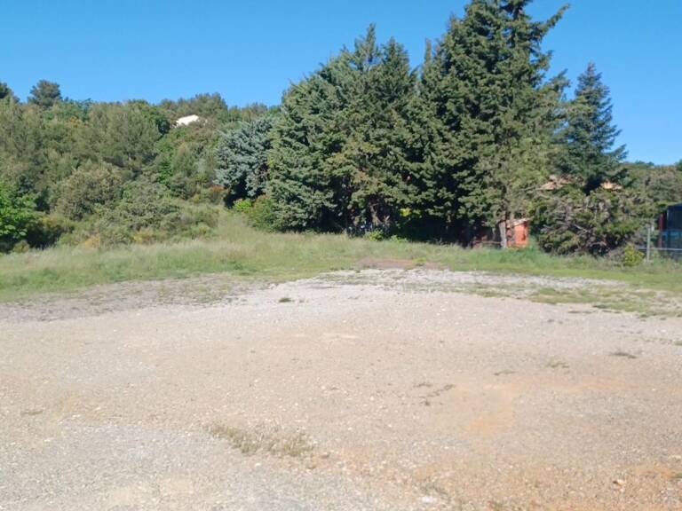 Terrain À Vendre — photo 1