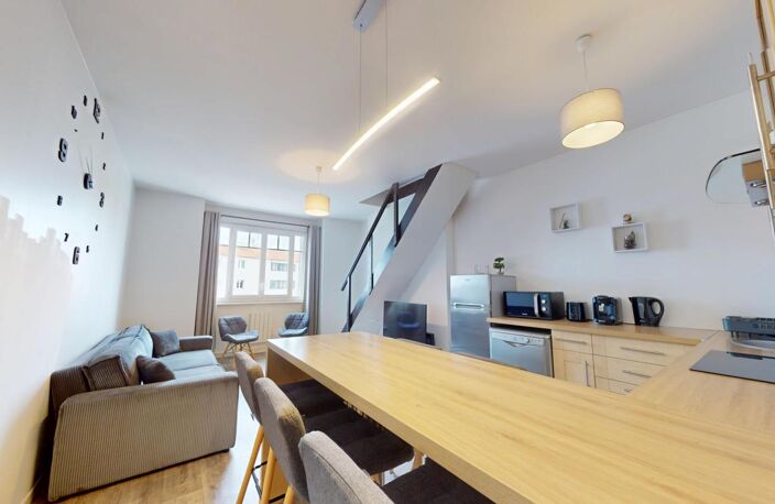 Appartement duplex Lyon 3 pièce(s) 71,96m2 dont 54,10 carrez en dernier étage — photo 2