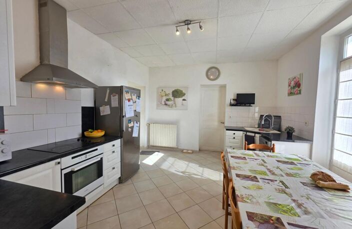   Maison de Caractère - Hyper Centre de Brocas - 6 chambres - 170 m² — photo 4